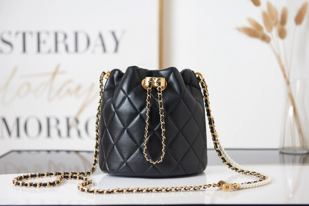 MOMO- AS2859 sheephide item : B-B307M2035