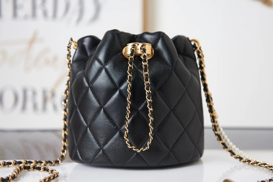 MOMO- AS2859 sheephide item : B-B307M2035