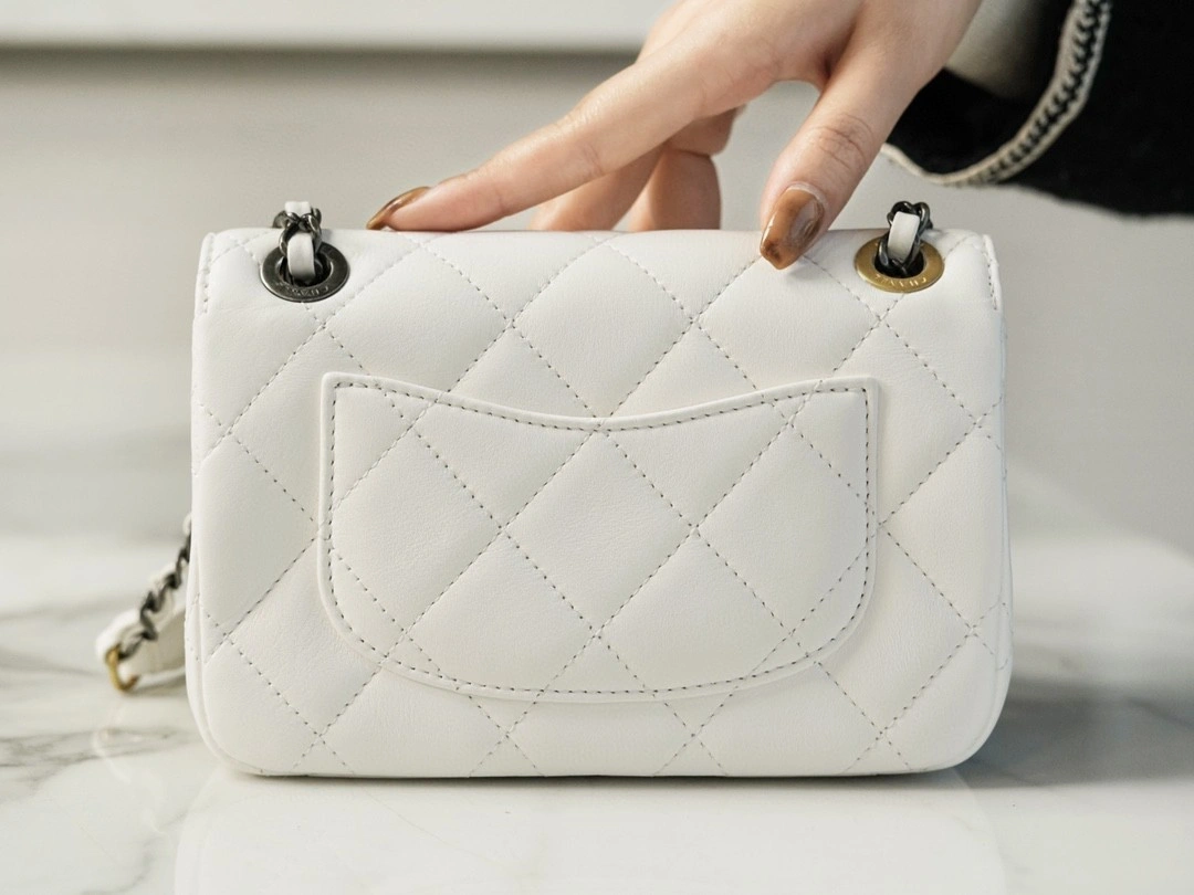 MOMO- AS2978 Lambskin item : B-B221M1721