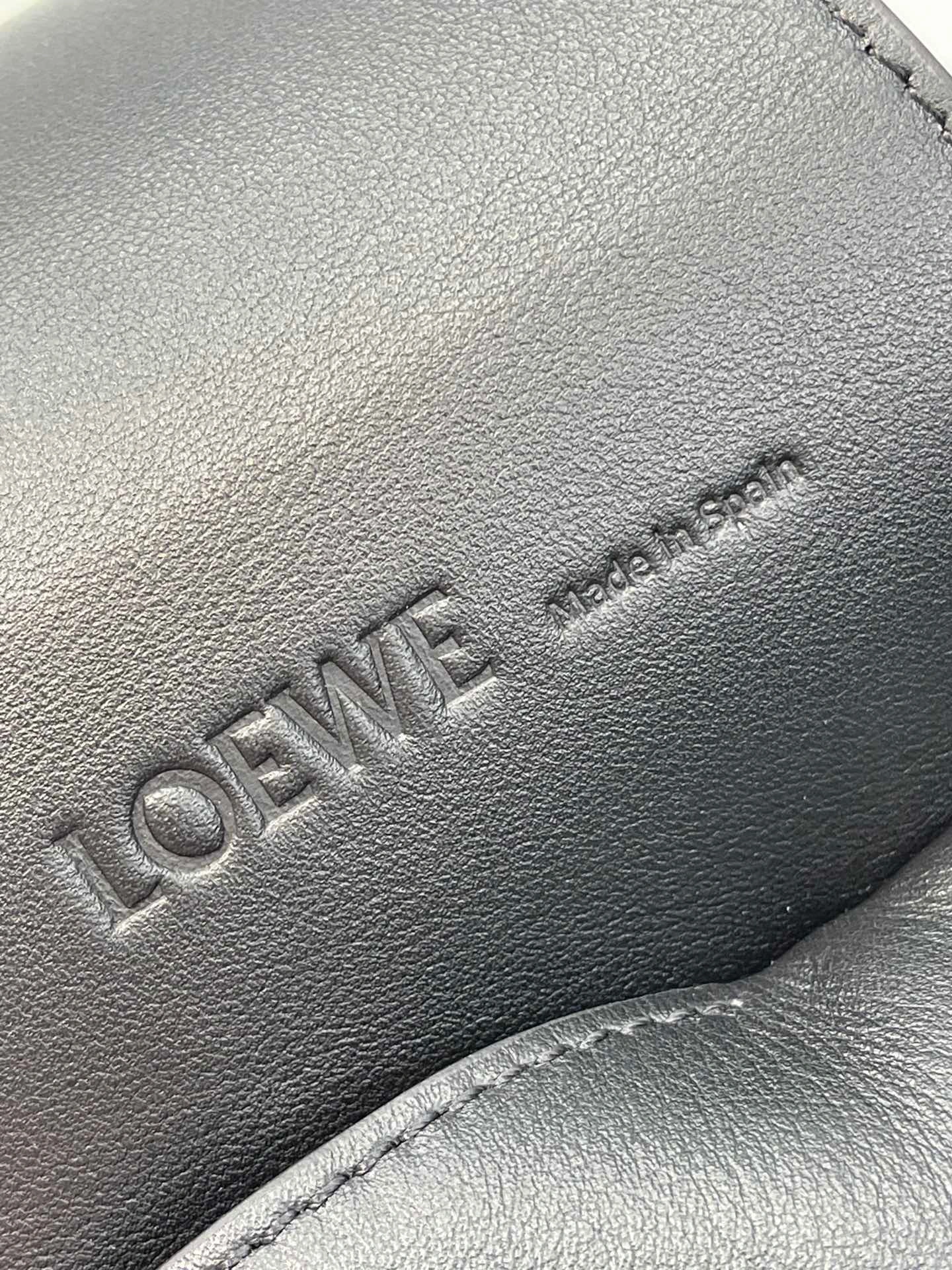 MOMO- B510J68X01-1100 cowhide item：B-B063F2320C