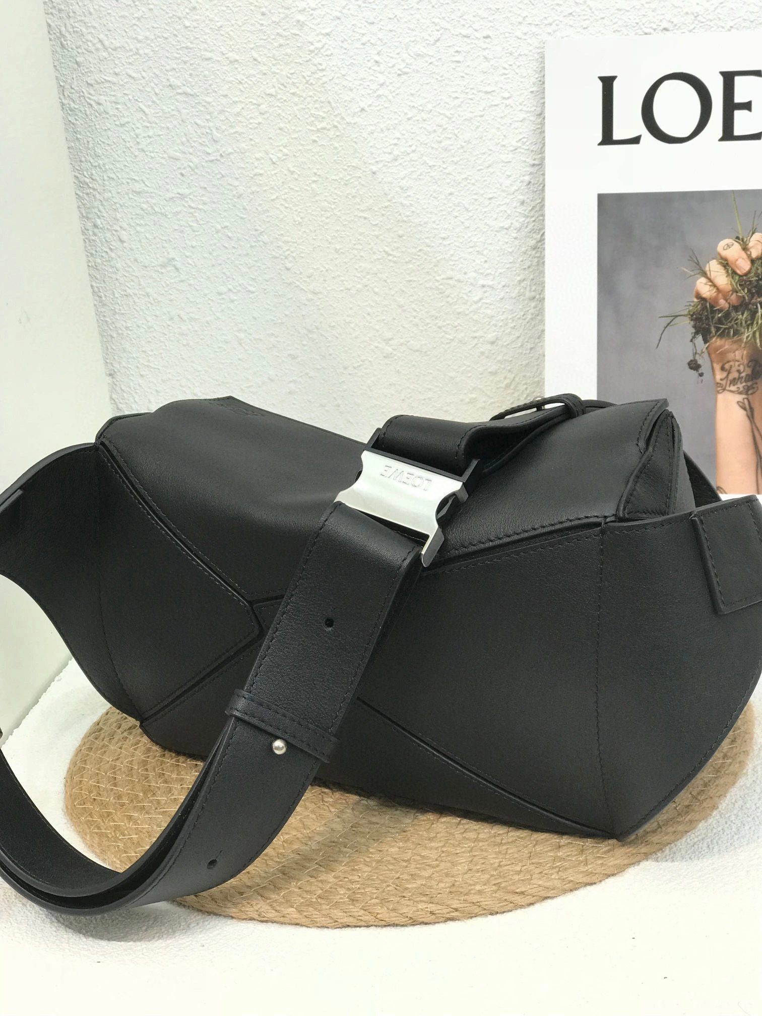 MOMO- B510P35X09-1100 puzzle calfskin item：B-B063F2332C
