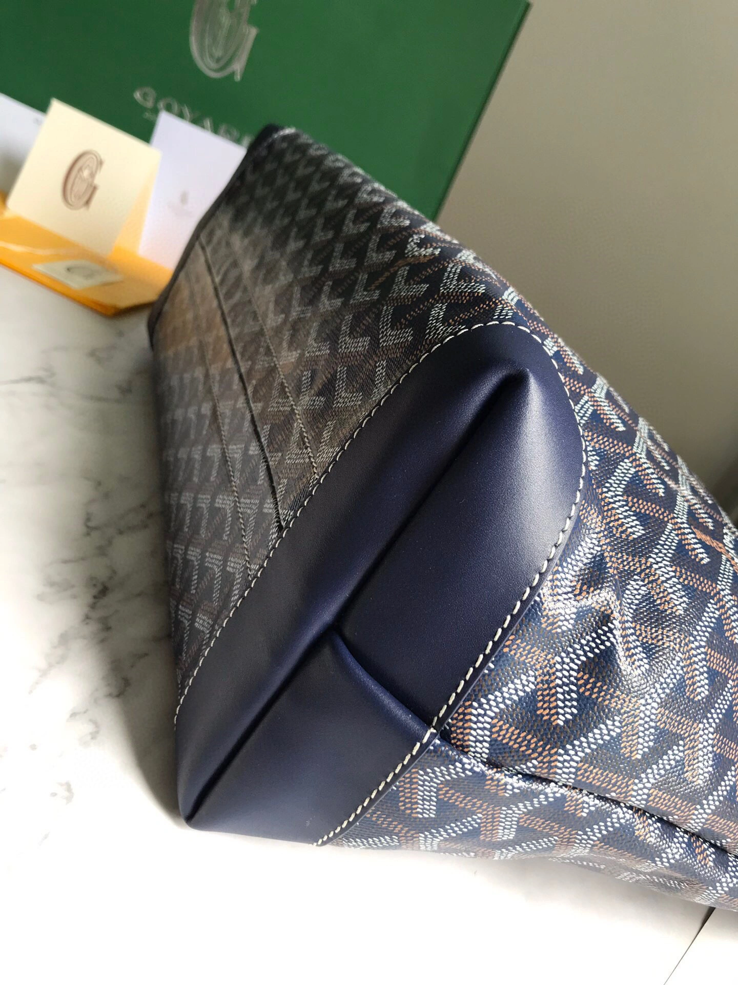 MOMO- BELBIAPMLTY tote item：B-B063F2614C