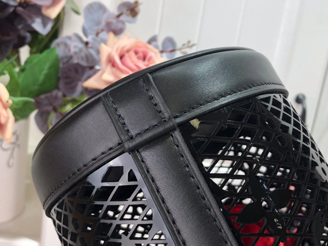MOMO- BUCKET m20352 Nicolas Ghesquière Monogram Lace item：B-B063E1751C