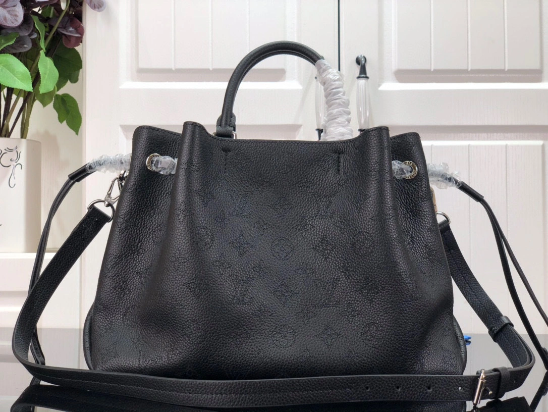 MOMO- Bella Tote 59200 item:B-B063J1306