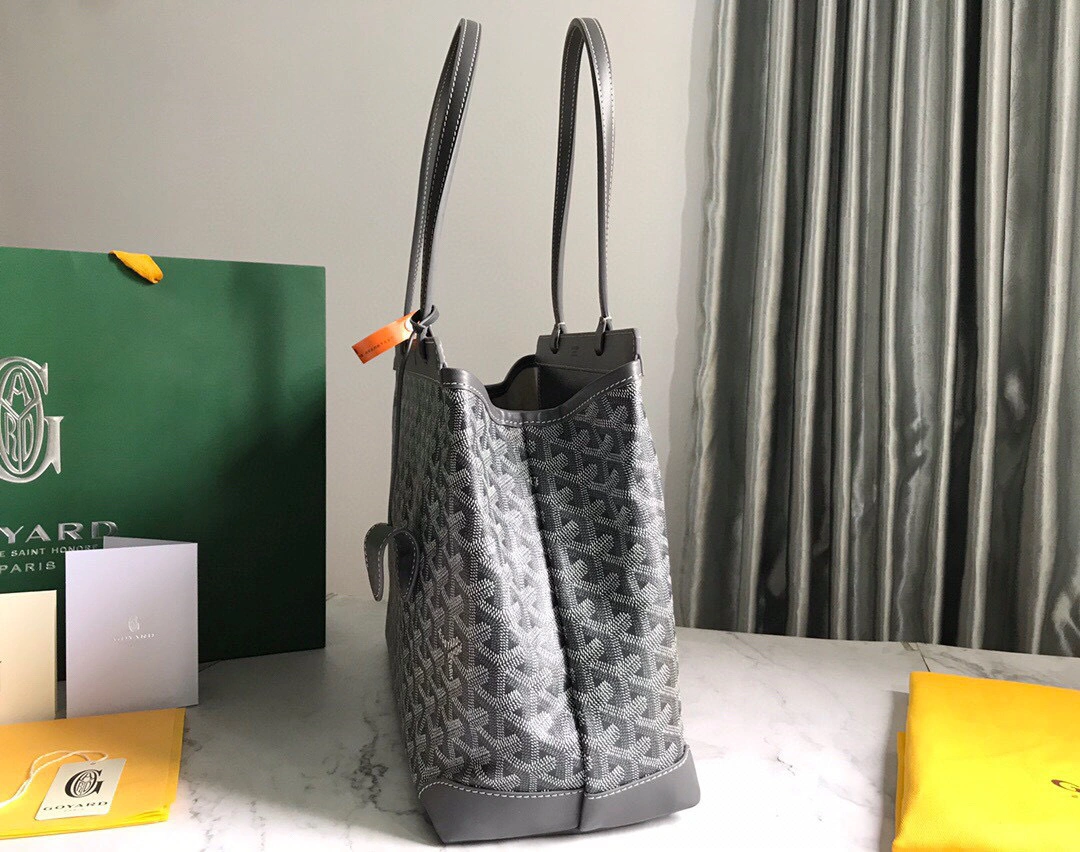 MOMO- Bellechasse Biaude item : B-B063E54297T