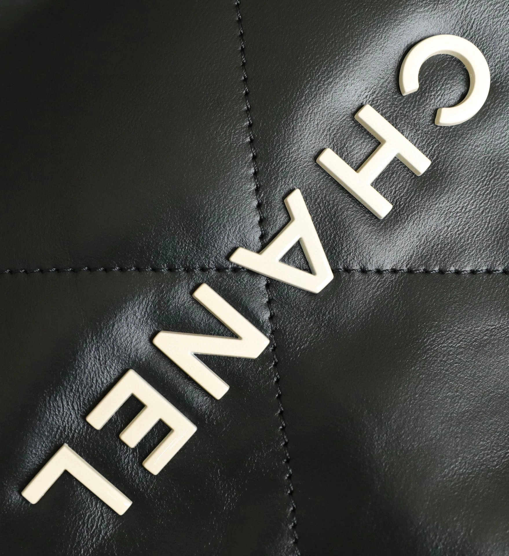 MOMO- C AS3260-B08038-94305 Fetal cowhide 2 color item : B-B598E0101-2