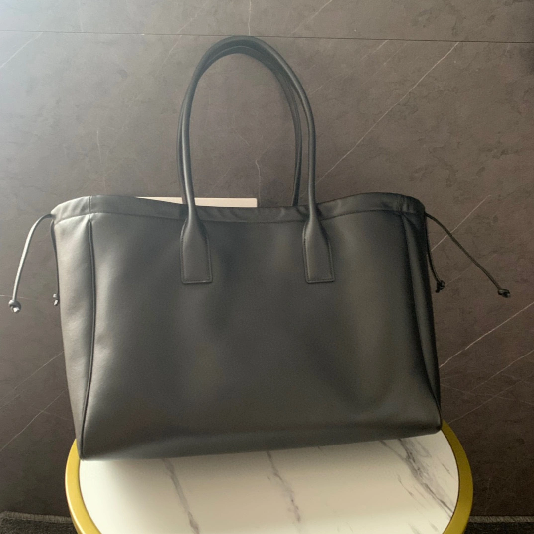 MOMO- CABAS TRIOMPHE cowhide item：B-B063G0404C