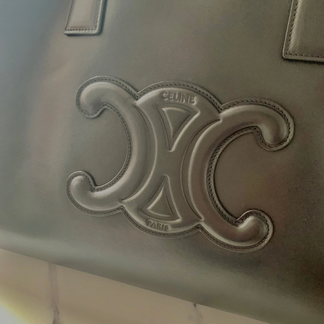 MOMO- CABAS TRIOMPHE cowhide item：B-B063G0404C