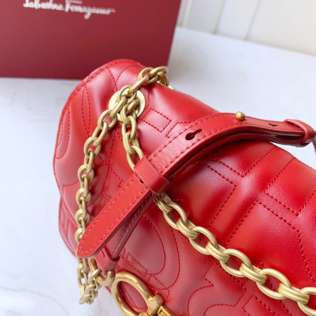 MOMO--CALF SKIN Gancini high quality version item : 007B00K2426