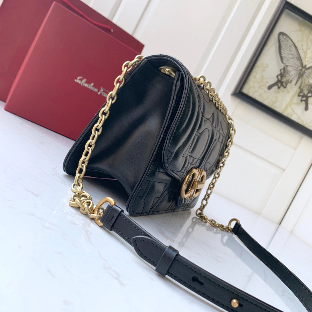 MOMO--CALF SKIN Gancini high quality version item : 007B00K2428