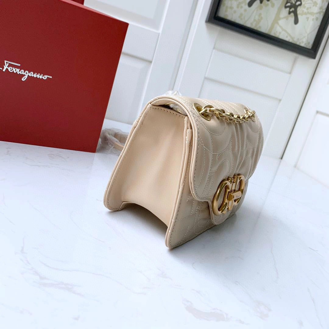 MOMO--CALF SKIN Gancini high quality version item:007B00K2425