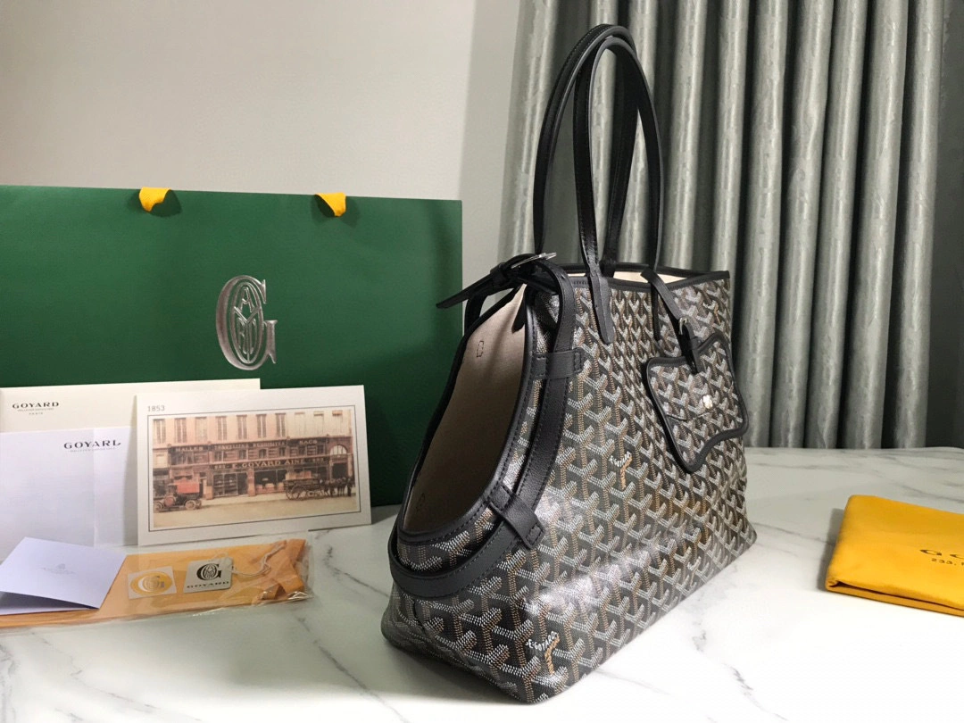 MOMO- CHIENGPMLTY-01CL01P Chien Gris & Pocket calfskin item：B-B063G1209C