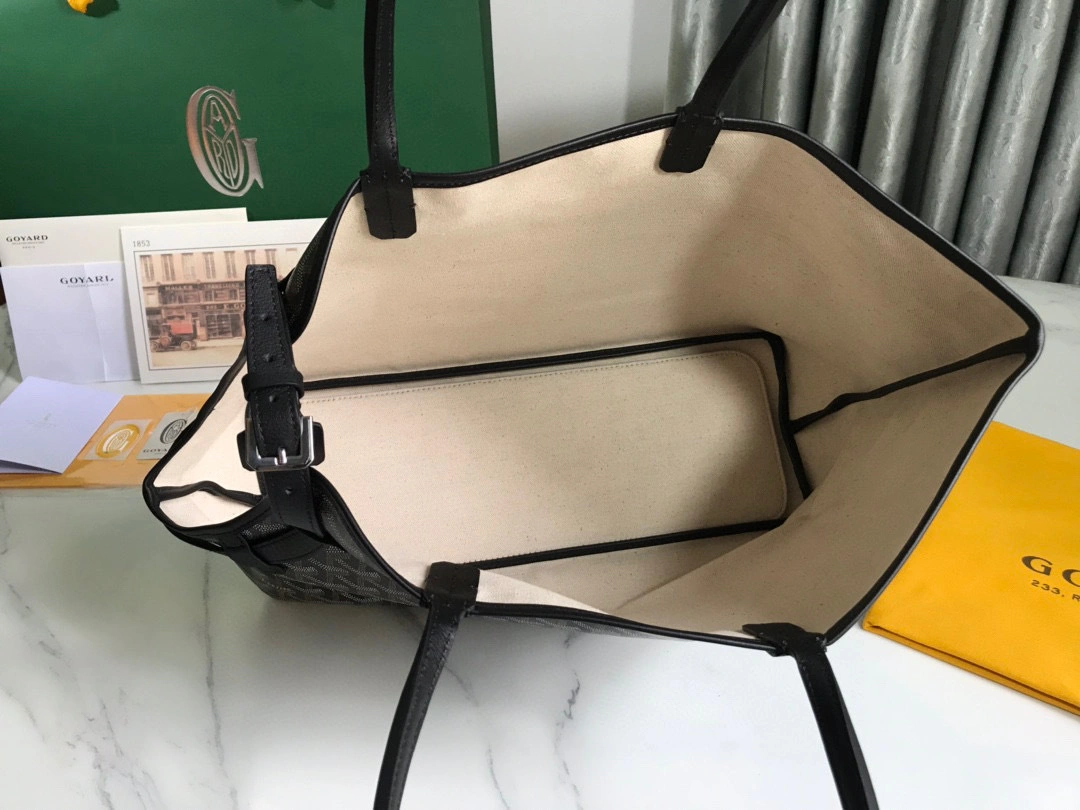 MOMO- CHIENGPMLTY-01CL01P Chien Gris & Pocket calfskin item：B-B063G1209C