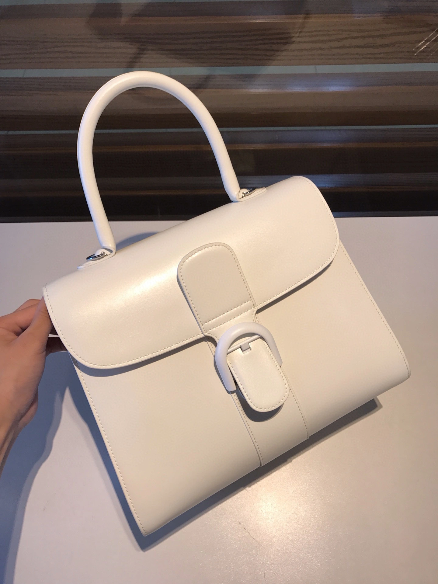 MOMO--Calfskin Brillant Magic high quality version item : 202B17K2621-4
