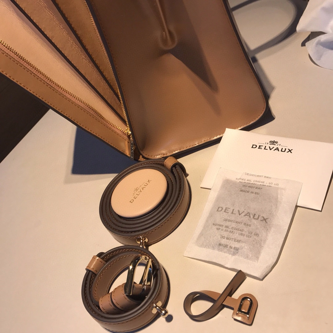 MOMO--Calfskin Brillant Magic high quality version item : 202B17K2621-4