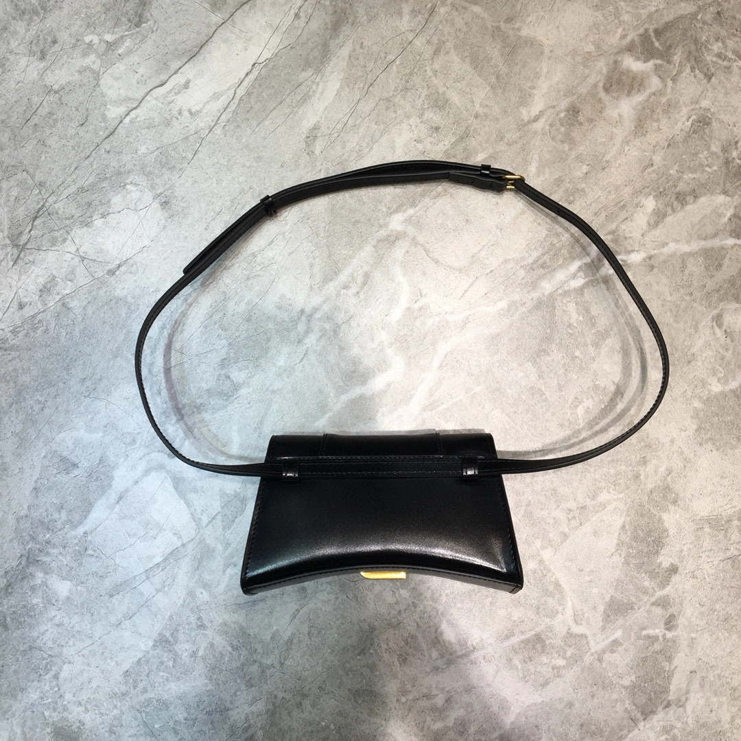 MOMO--Calfskin Hourglass high quality version item : 202B68K2710-2