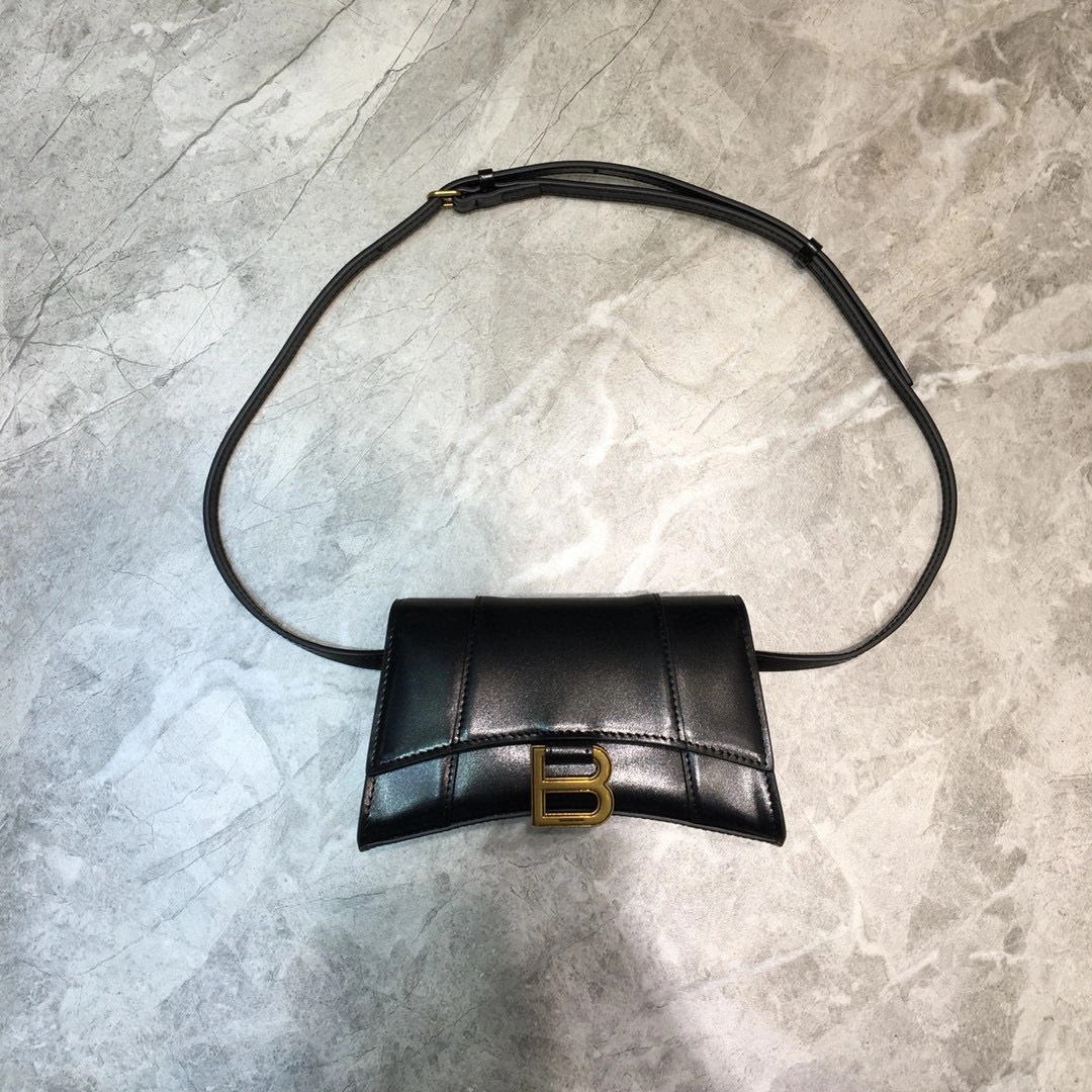 MOMO--Calfskin Hourglass high quality version item : 202B68K2710-2