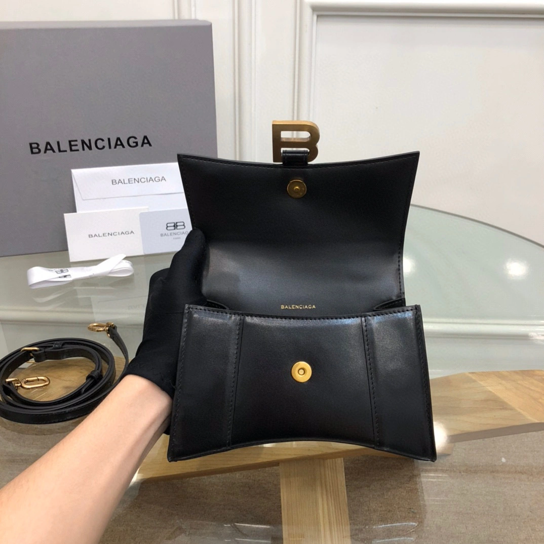 MOMO--Calfskin Hourglass high quality version item : 202B90K2717-6