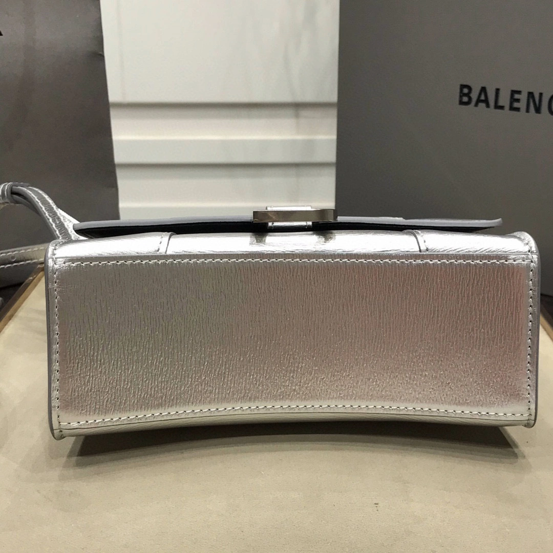 MOMO--Calfskin Hourglass high quality version item : 202B90K2722-2