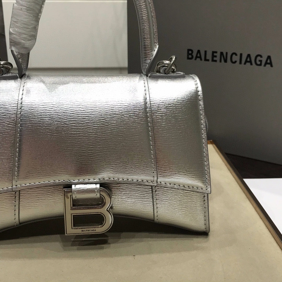 MOMO--Calfskin Hourglass high quality version item : 202B90K2722-2