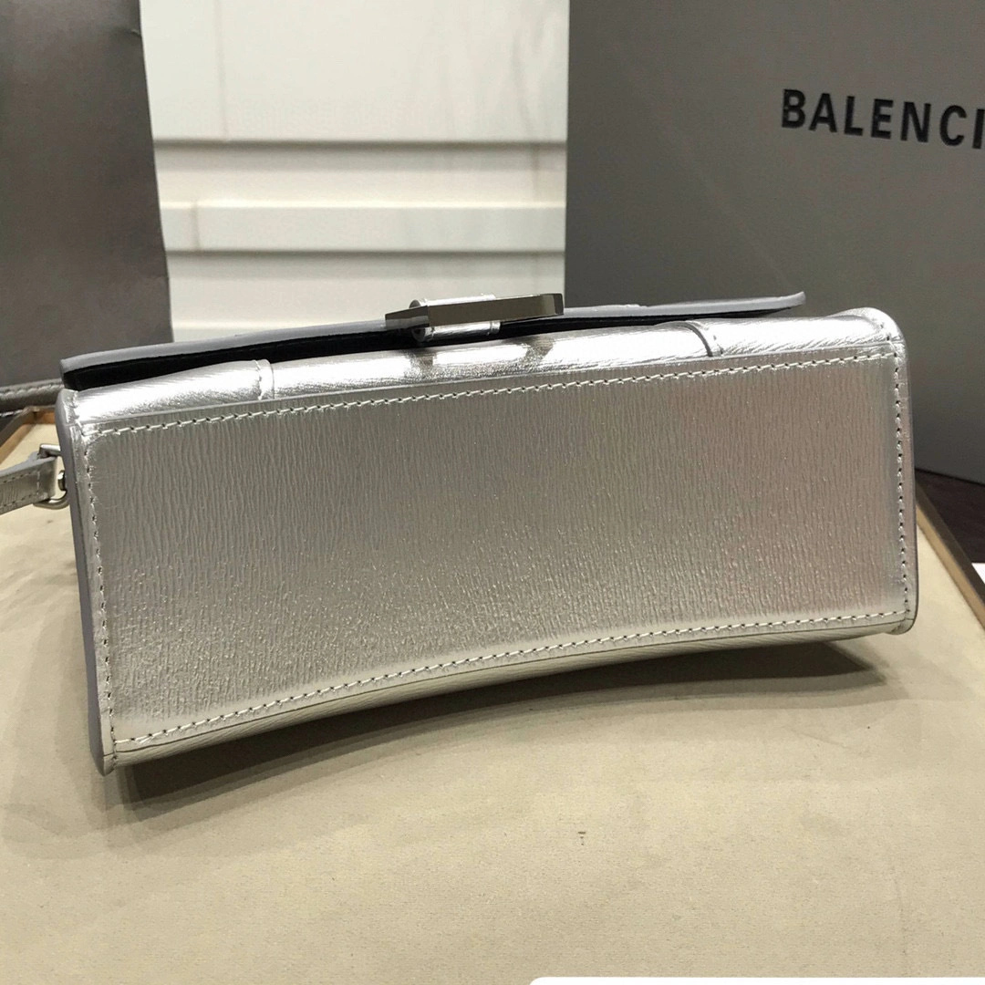 MOMO--Calfskin Hourglass high quality version item : 202B90K2722-2
