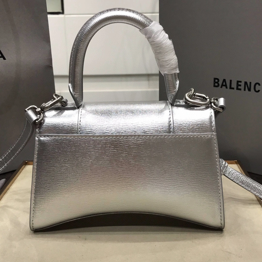 MOMO--Calfskin Hourglass high quality version item : 202B90K2722-2