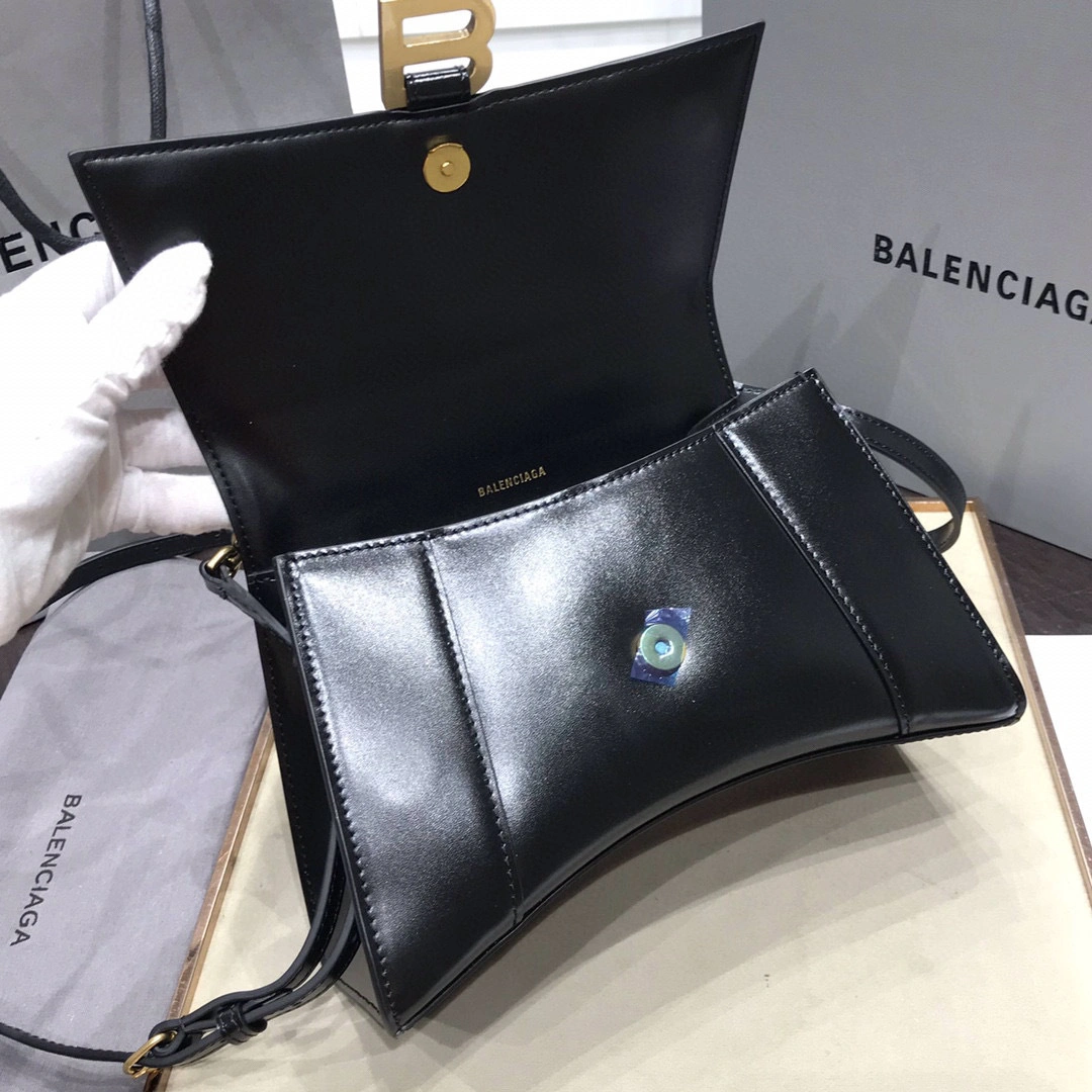 MOMO--Calfskin Hourglass high quality version item : 202B95K2721-2