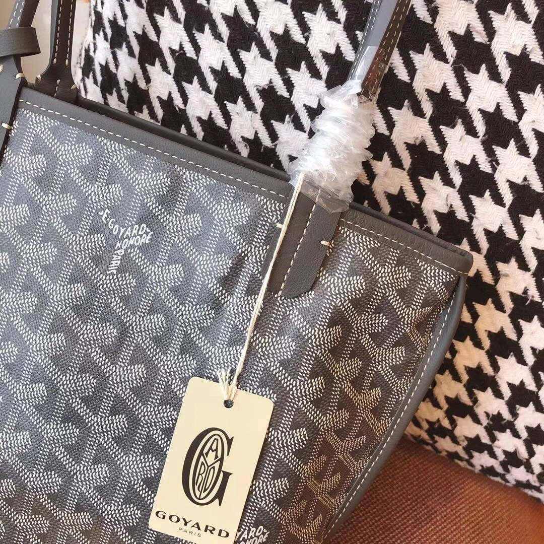 MOMO--Calfskin It works both ways high quality version item : 007B00L0804-4
