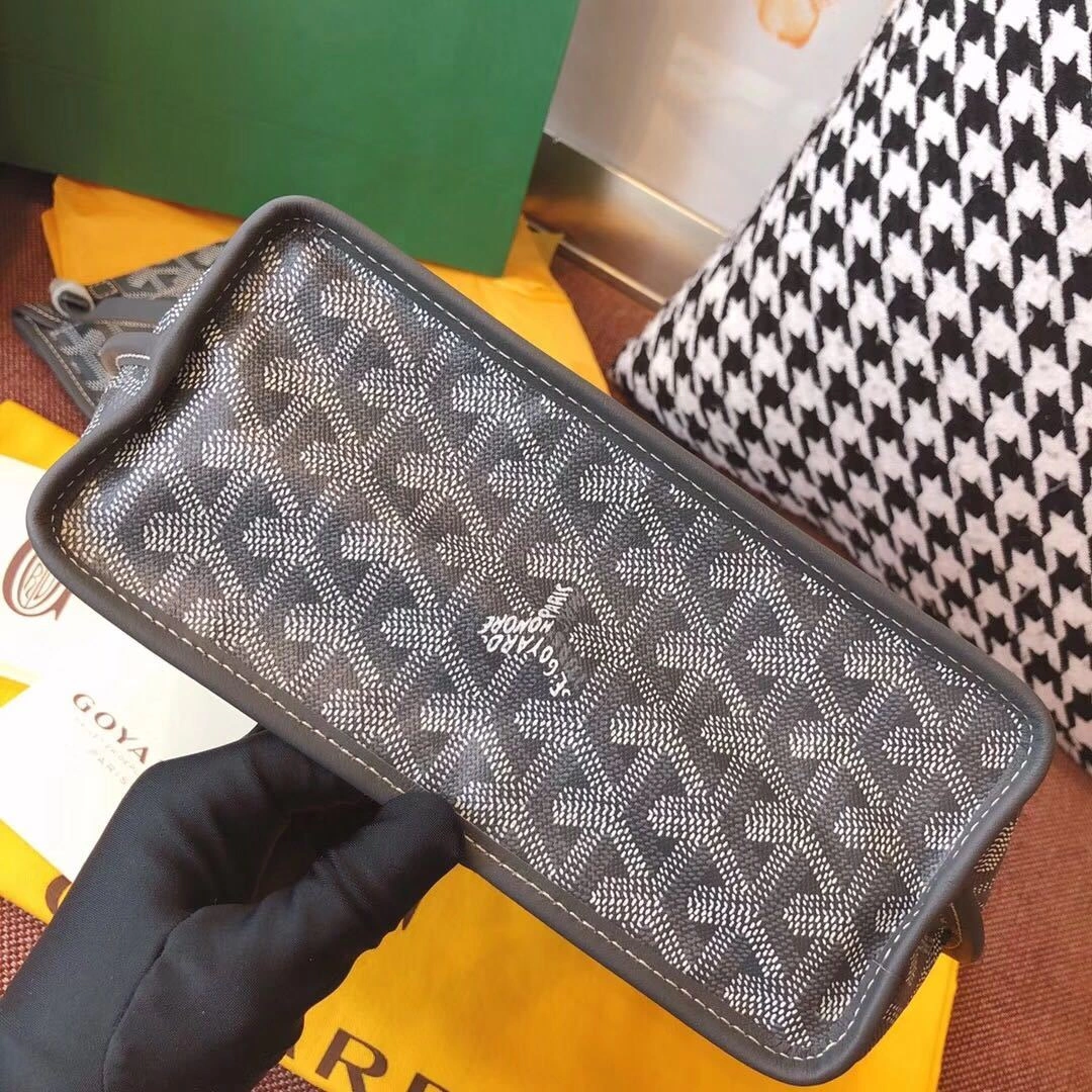 MOMO--Calfskin It works both ways high quality version item : 007B00L0804-4
