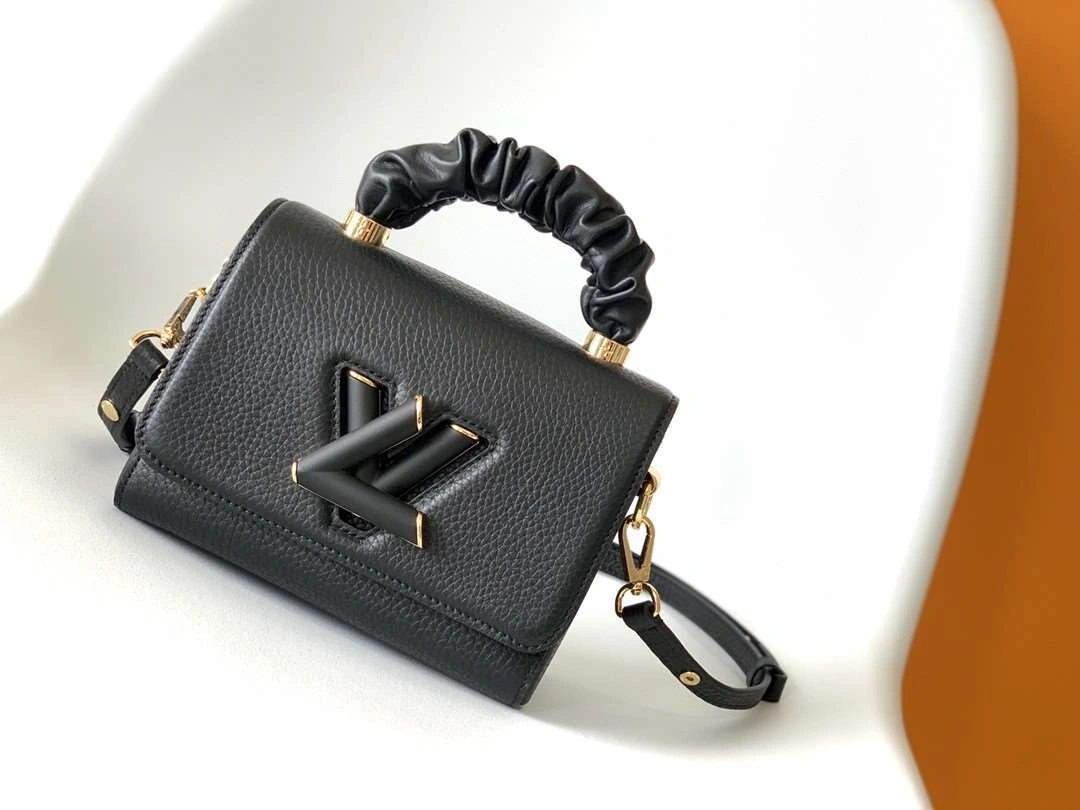 *MOMO- Calfskin M58688 item : A-B00G3154