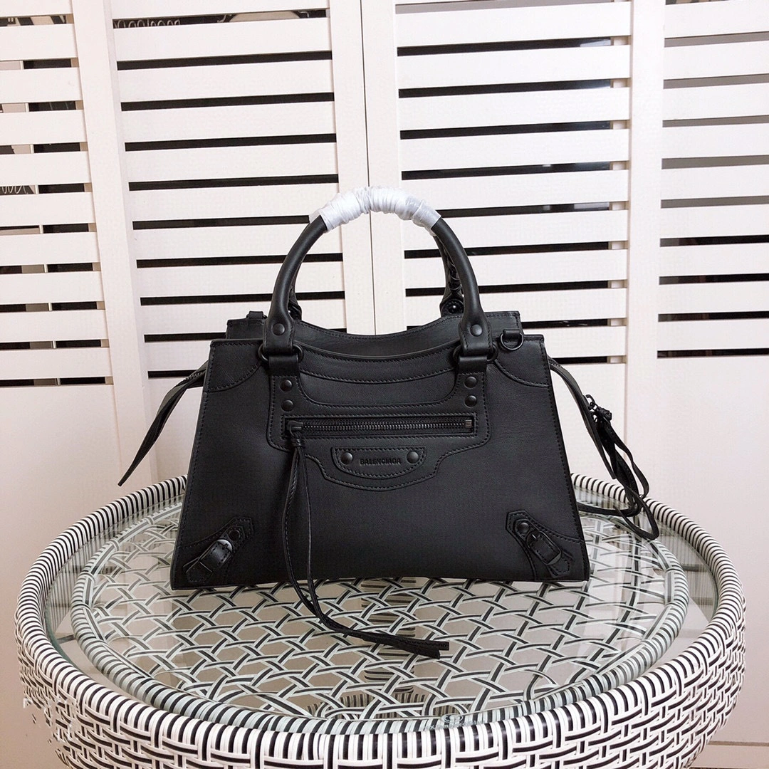 MOMO--Calfskin Neo Classic Mini high quality version item : 063B11K2641