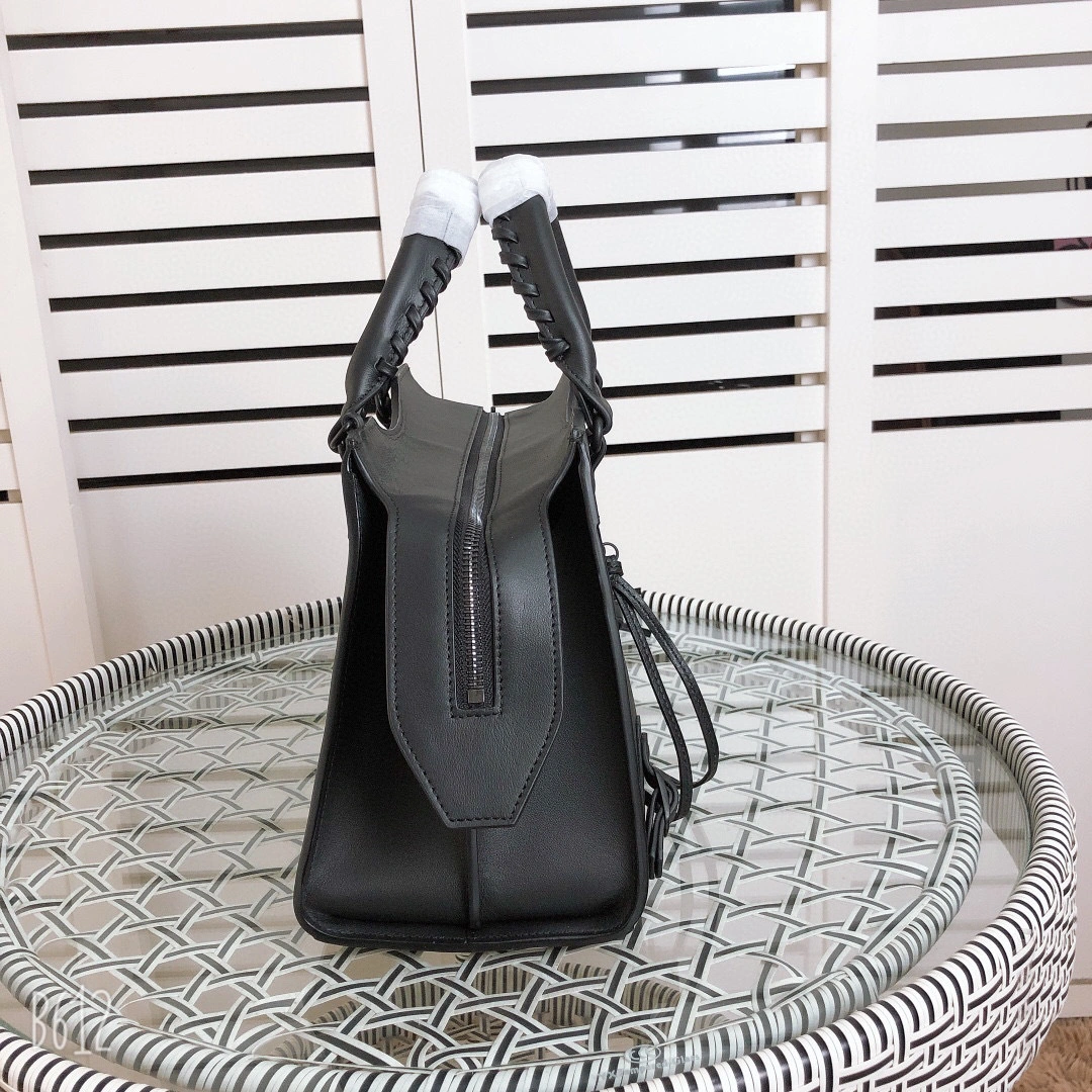 MOMO--Calfskin Neo Classic Mini high quality version item : 063B11K2641