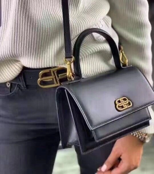 MOMO--Calfskin SHARP high quality version item : 063B76K2633