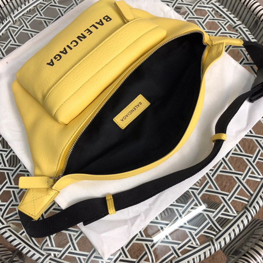 MOMO--Calfskin high quality version item : 063B56K2702