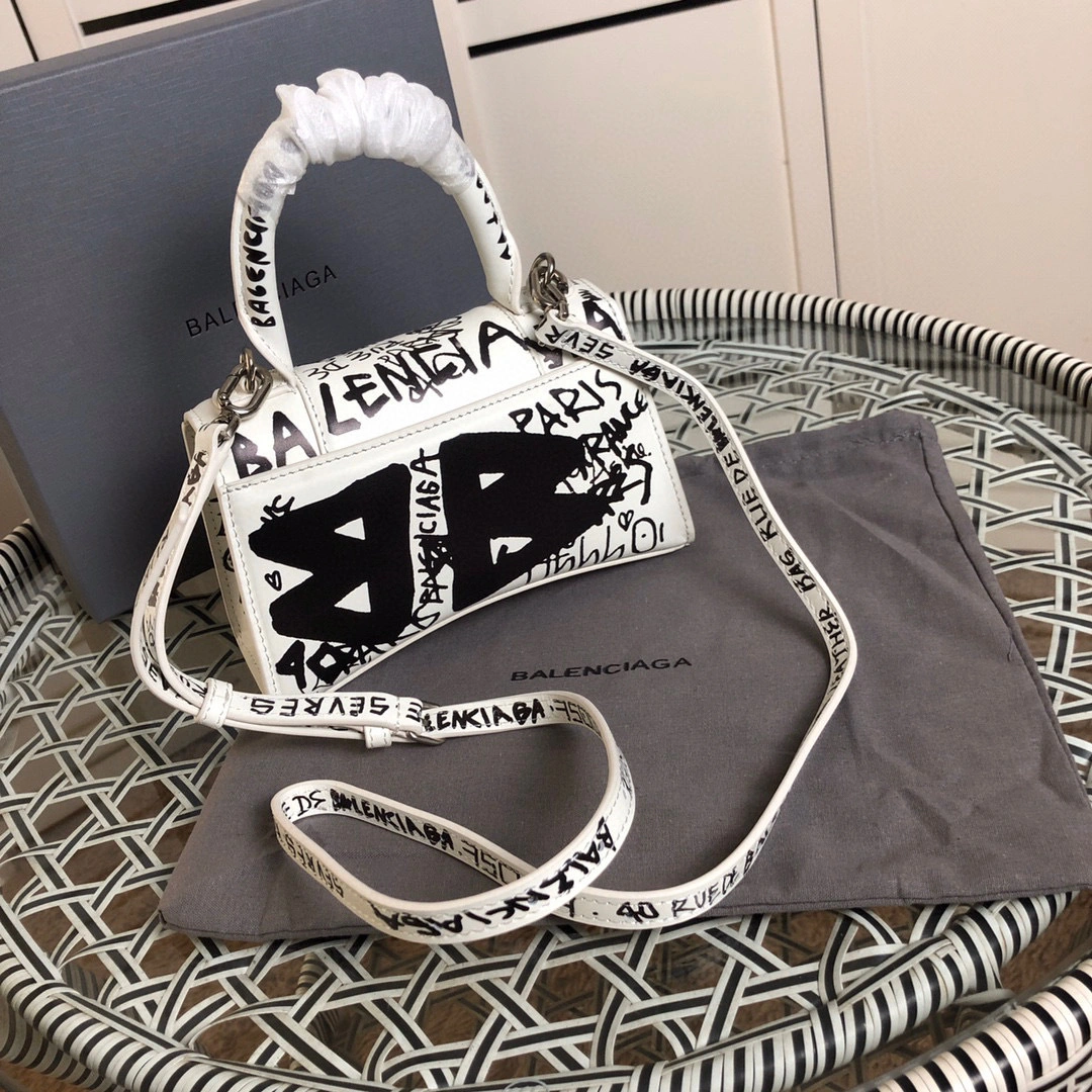 MOMO--Calfskin high quality version item : 063B86K2644-2