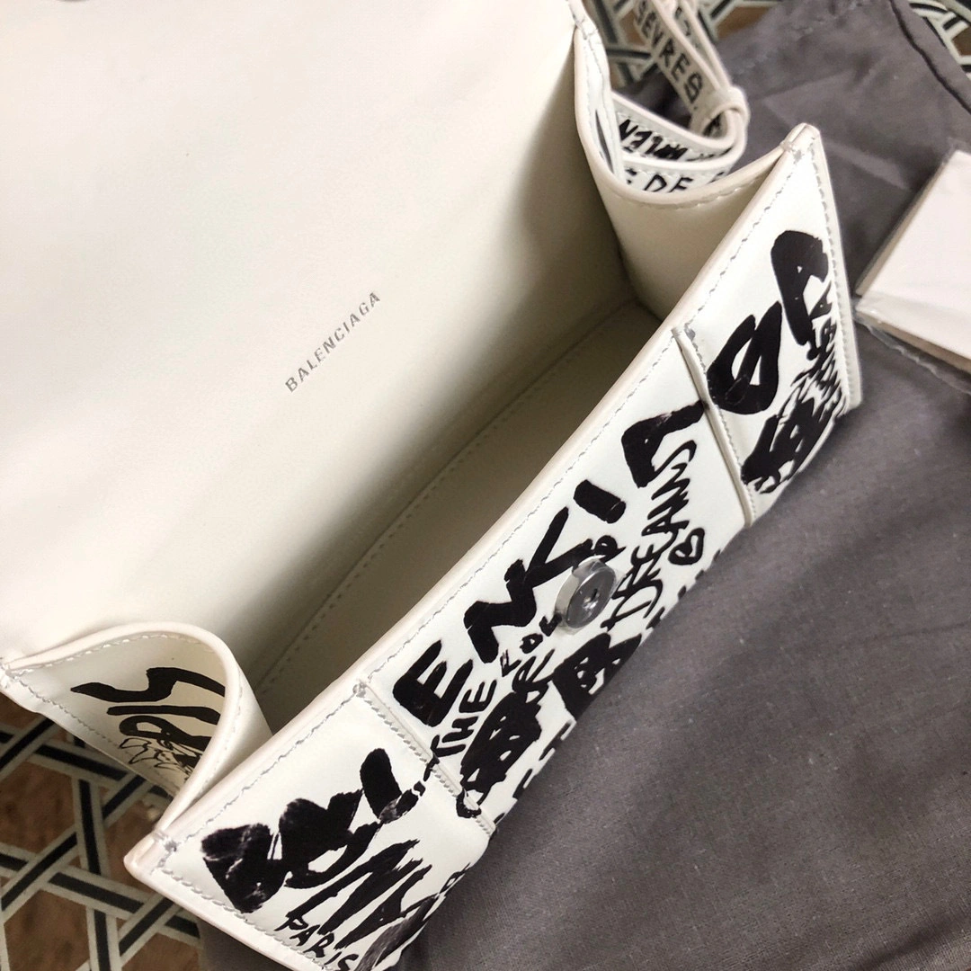 MOMO--Calfskin high quality version item : 063B86K2644-2