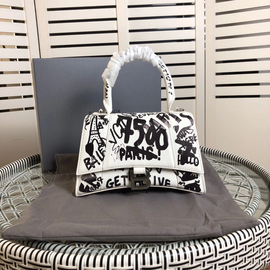 MOMO--Calfskin high quality version item : 063B92K2643-2