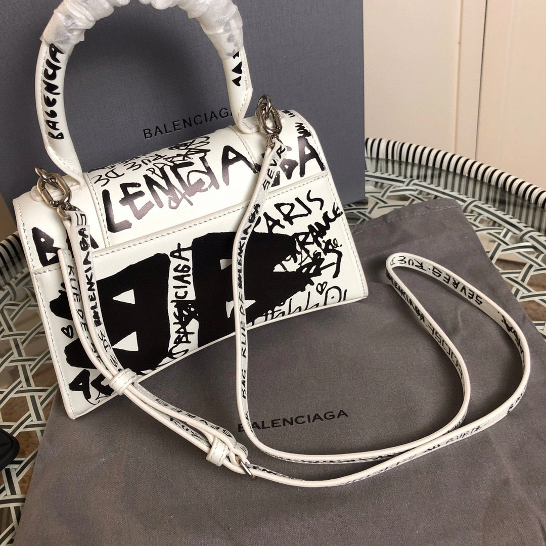 MOMO--Calfskin high quality version item : 063B92K2643-2