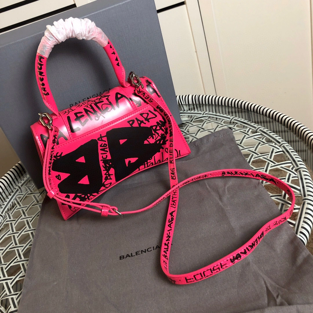 MOMO--Calfskin high quality version item : 063B92K2643-2