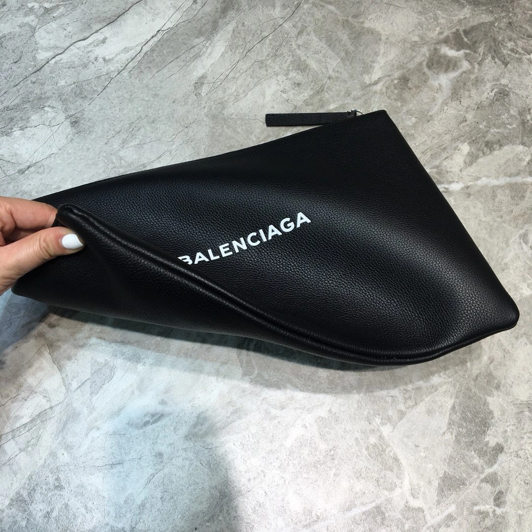 MOMO--Calfskin high quality version item : 202B48K2647-2