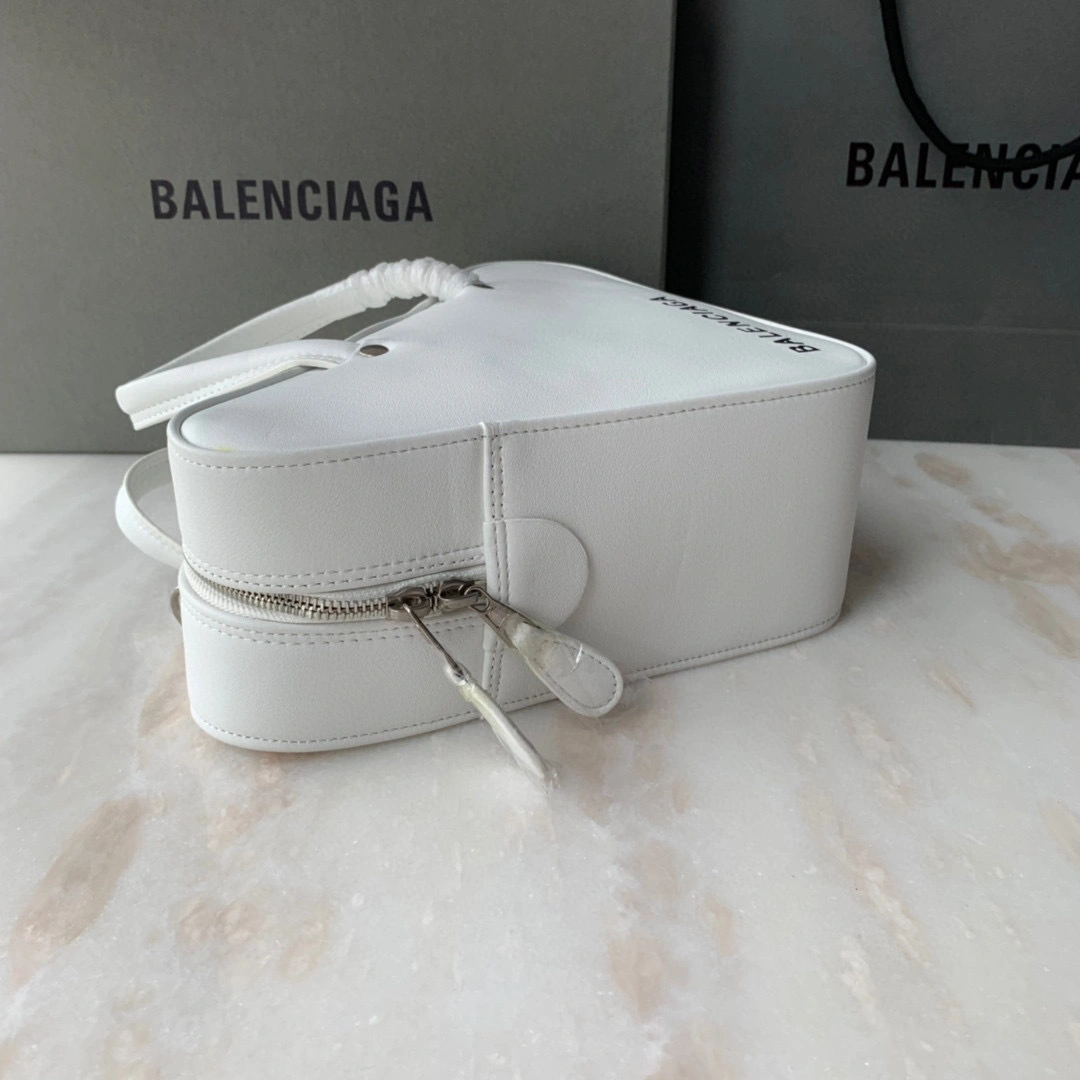 MOMO--Calfskin high quality version item : 202B85K2645-4