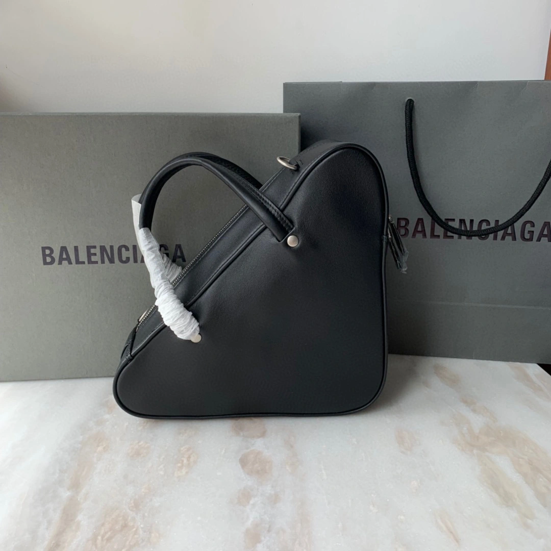 MOMO--Calfskin high quality version item : 202B85K2645-4