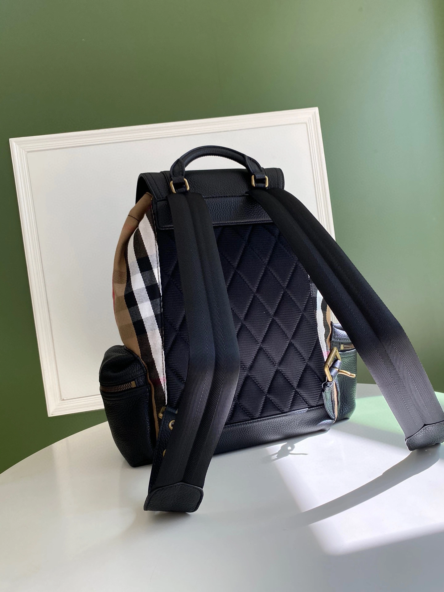 MOMO- Calfskin item : A-B278L0212