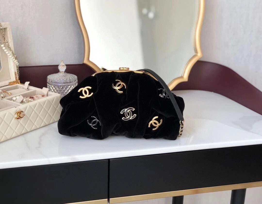 MOMO--Cruise item : 171B130D2022