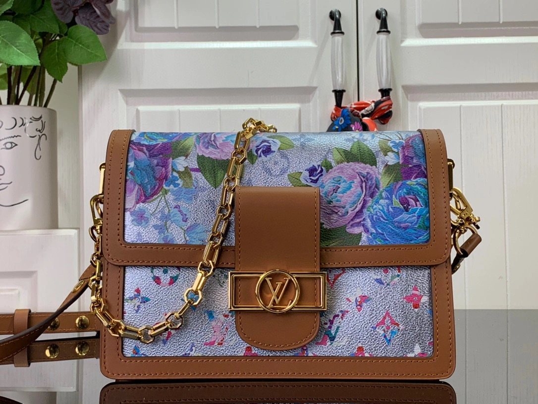 MOMO- DAUPHINE m21266 item:B-B063J1316