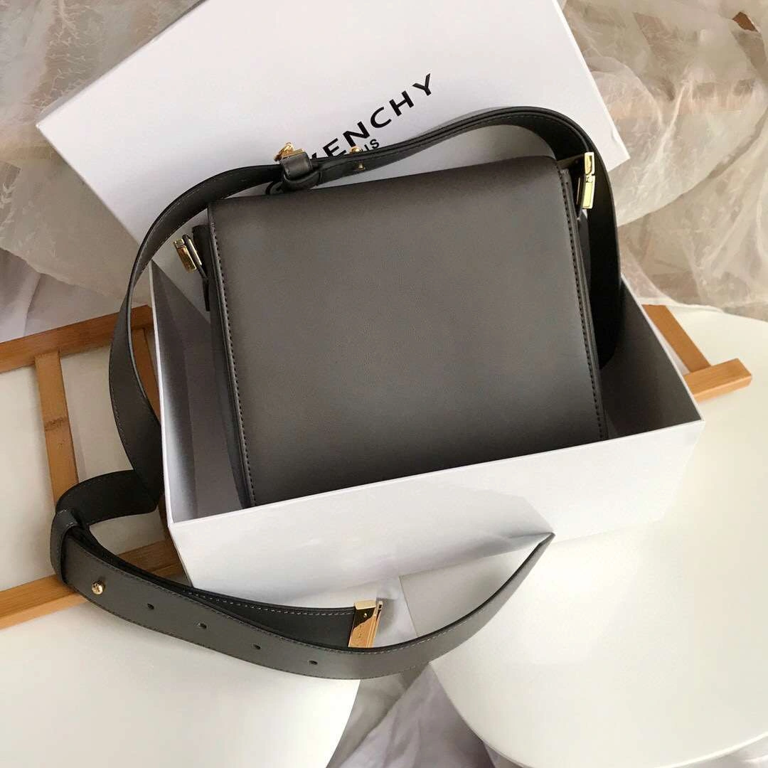 *MOMO--EDEN BAG midium Multiple color item : M063B50A2311-2