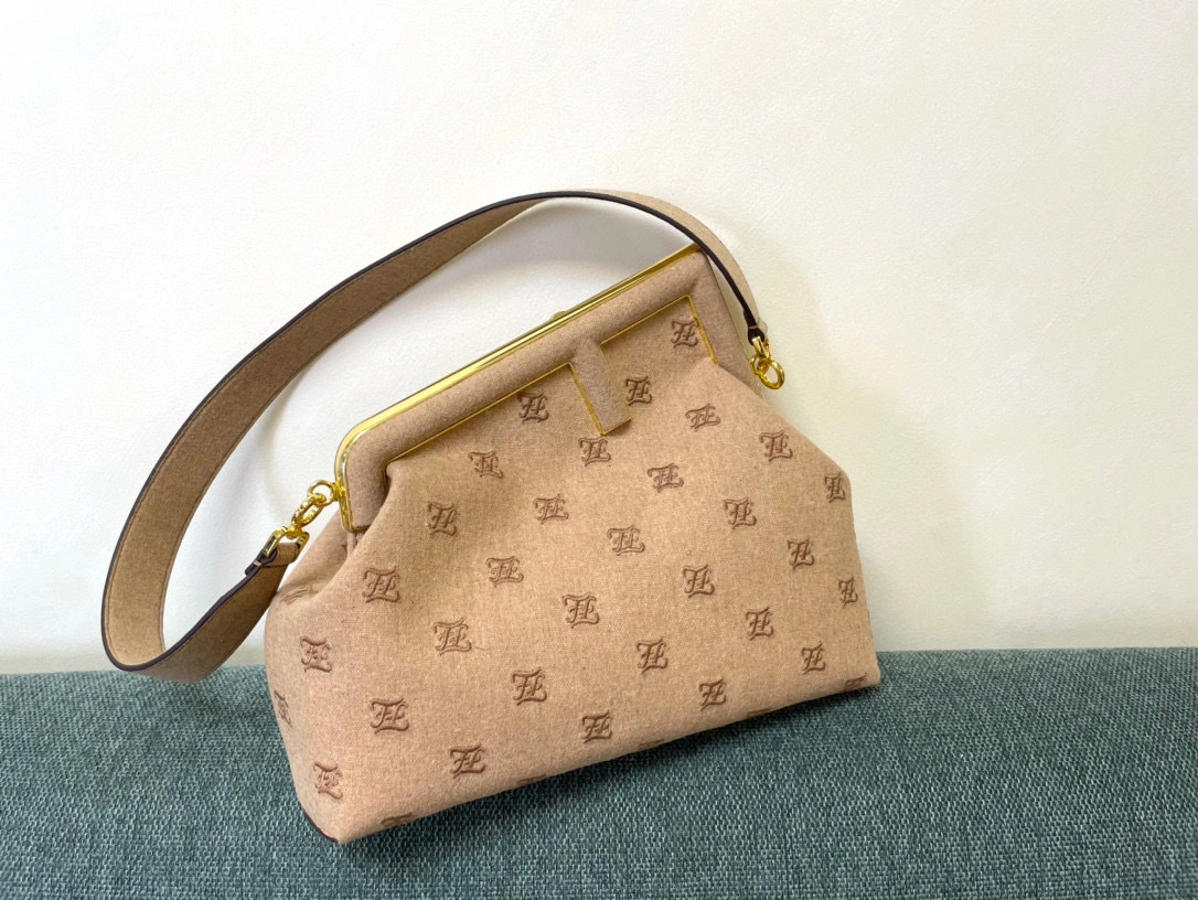 MOMO- Embroidery item : A-B063K0907T