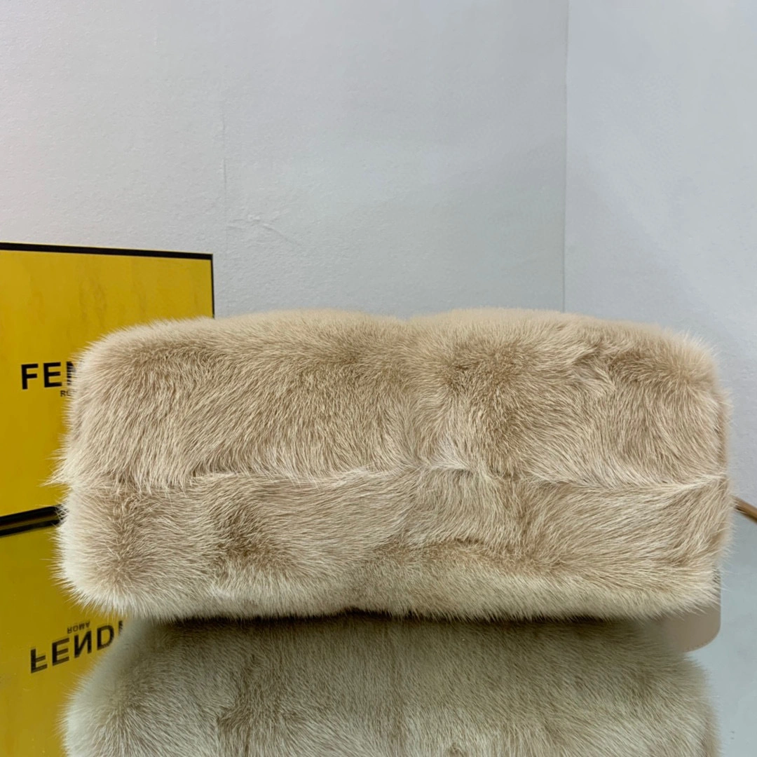 MOMO- First Mink hair item : A-B063K0910T