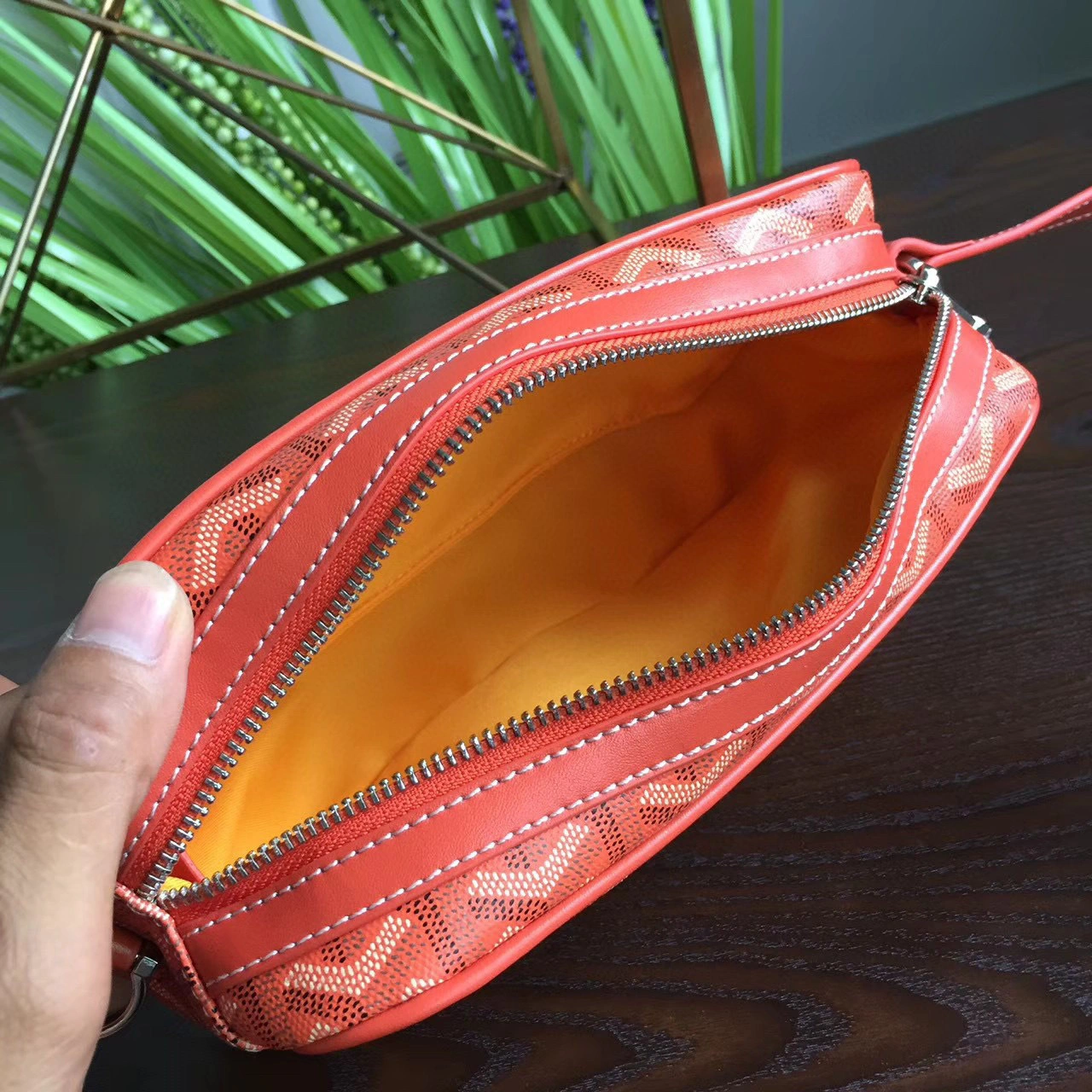 MOMO- GOY503748 item：B-B063F2002C