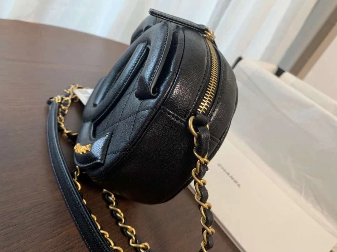 *MOMO--Goatskin item : 321B95D1709